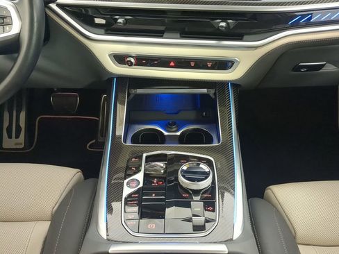 Used 2024 BMW X7 M60i w/ Executive Package image 23