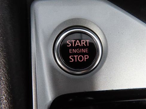 Used 2025 Nissan Altima 2.5 SV image 18