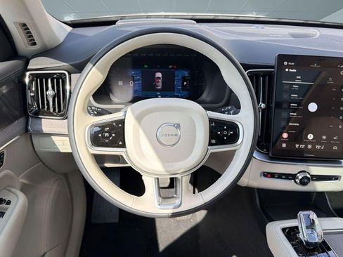 New 2026 Volvo XC90 T8 Ultra w/ Protection Package Premier AWD/4WD image 25