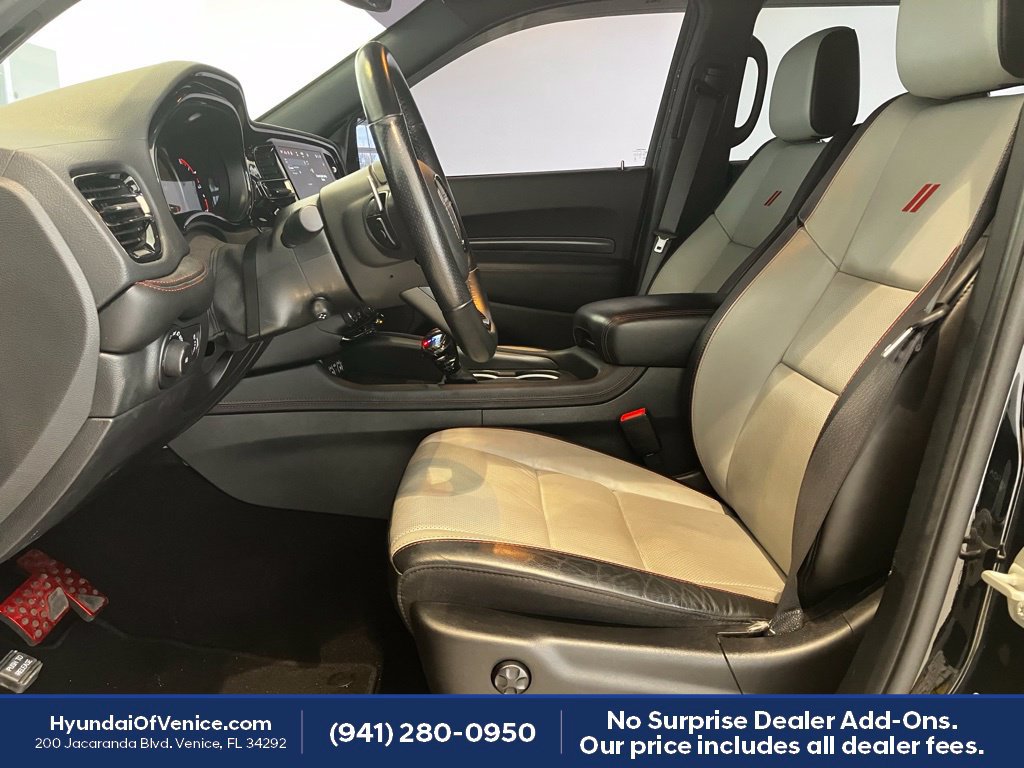 Used 2023 Dodge Durango R/T RWD image 2