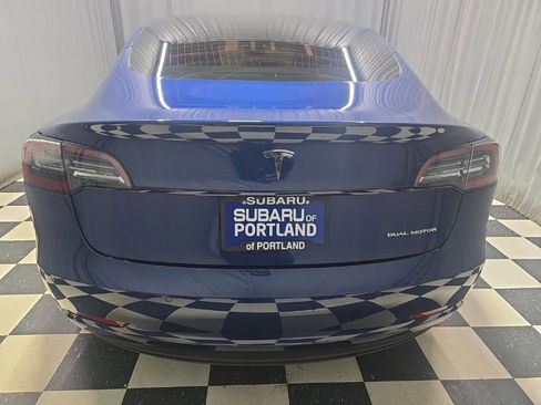 Used 2018 Tesla Model 3 Long Range image 5