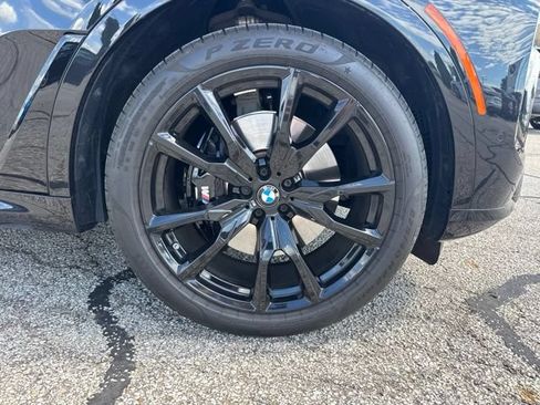 Certified 2025 BMW X7 M60i AWD/4WD image 3