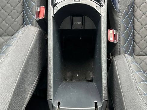 Used 2020 Toyota C-HR XLE FWD image 59