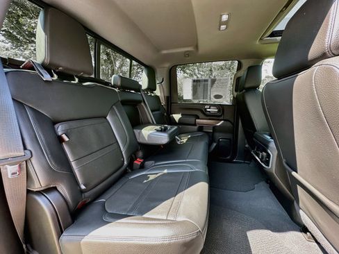 Used 2022 GMC Sierra 3500 Denali AWD/4WD image 28