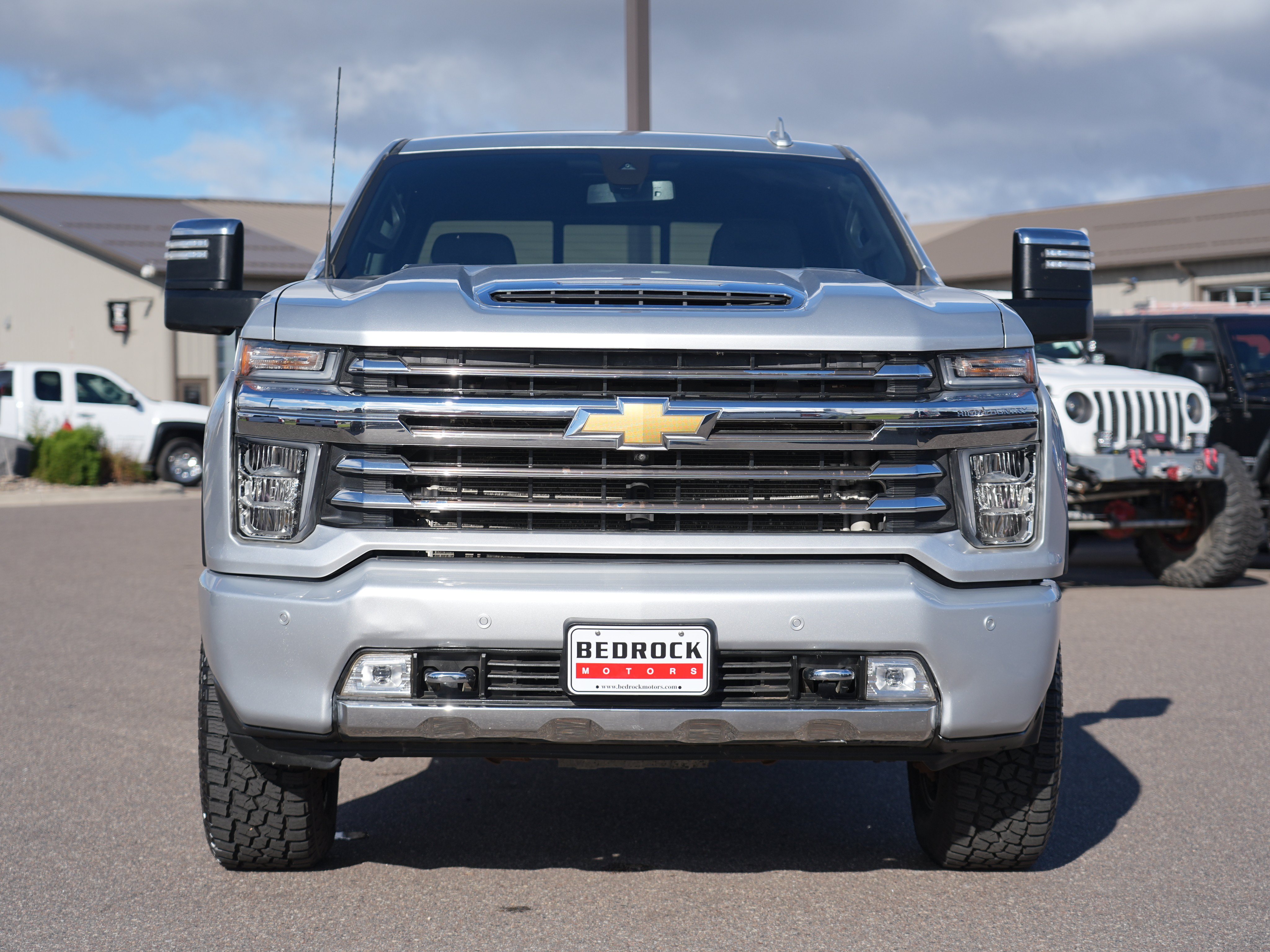 Used 2022 Chevrolet Silverado 2500 High Country w/ Safety Package II AWD/4WD image 8