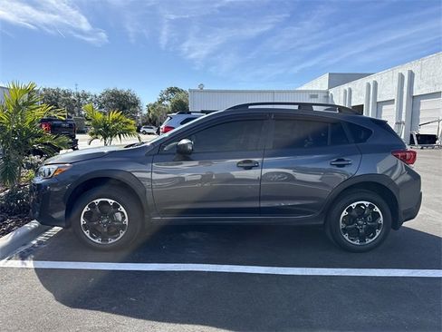 Certified 2022 Subaru Crosstrek 2.0i Premium w/ Popular Package #3 image 3