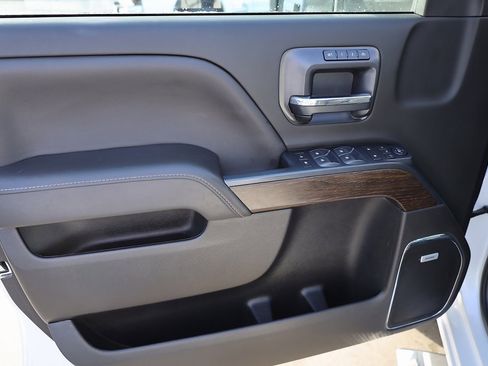 Used 2019 GMC Sierra 3500 Denali w/ Duramax Plus Package image 10