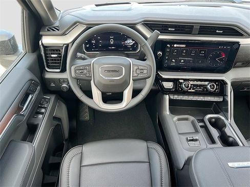 New 2026 GMC Sierra 2500 Denali w/ Denali Reserve Package image 16