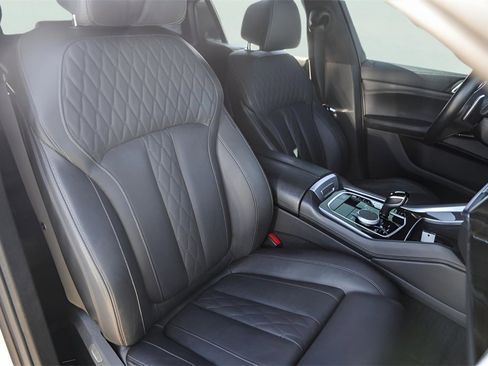 Used 2023 BMW X6 xDrive40i w/ M Sport Package image 28