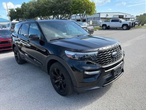 Used 2023 Ford Explorer ST w/ Equipment Group 401A AWD/4WD image 3