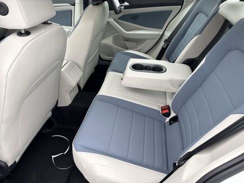 New 2026 Volkswagen Jetta SE FWD image 29