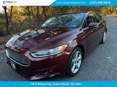 Used 2016 Ford Fusion SE w/ Equipment Group 201A image 1