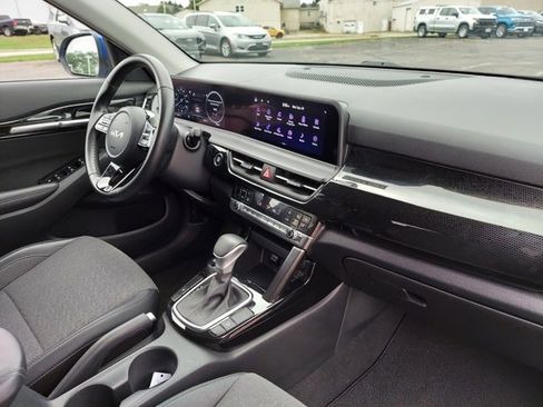 Used 2024 Kia Seltos S image 19