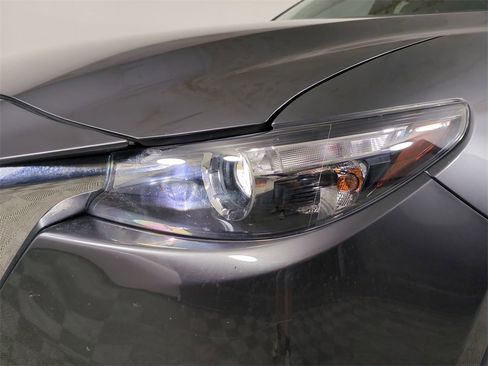 Used 2022 MAZDA CX-9 Touring image 10