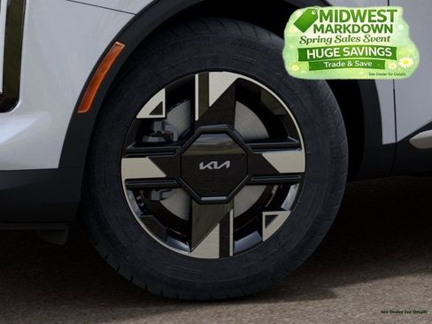New 2026 Kia Sportage LX FWD image 9