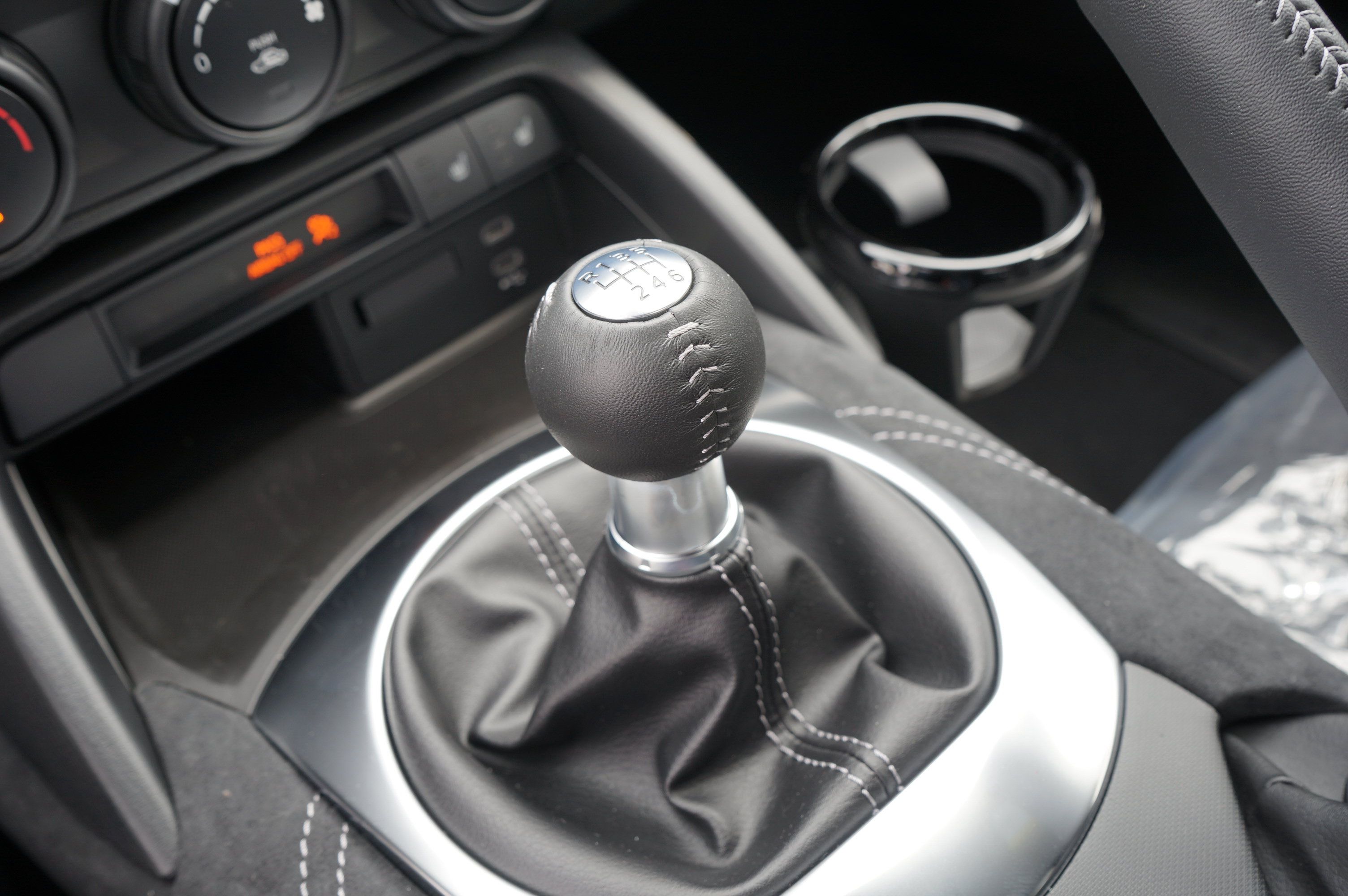 New 2026 MAZDA MX-5 Miata Club RWD image 21
