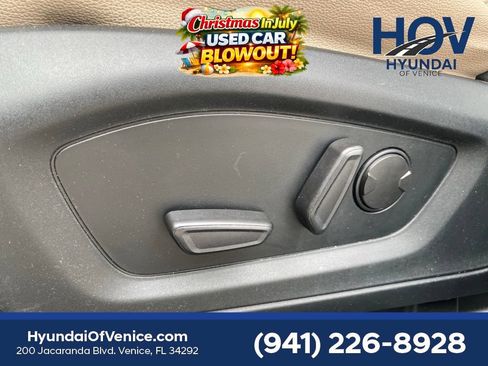 Used 2020 Ford Explorer XLT w/ Equipment Group 202A RWD image 26