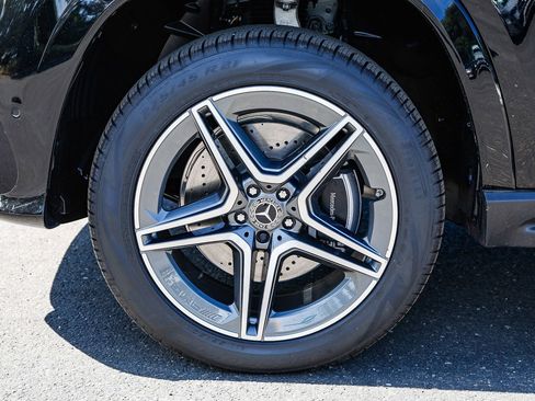 New 2026 Mercedes-Benz GLS 450 4MATIC image 9