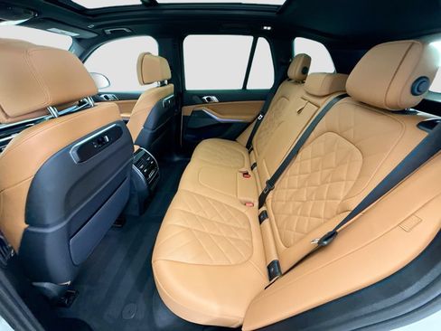Certified 2026 BMW X5 sDrive40i w/ Climate Comfort Package RWD image 20