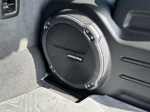 Used 2023 Jeep Wrangler Unlimited w/ 8.4" Radio Group AWD/4WD image 16