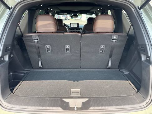 Used 2026 Honda Pilot TrailSport image 14