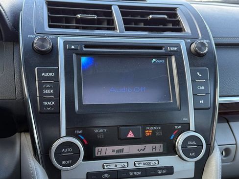 Used 2012 Toyota Camry XLE image 22