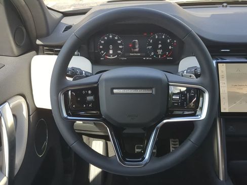 New 2026 Land Rover Discovery Sport Landmark AWD/4WD image 24