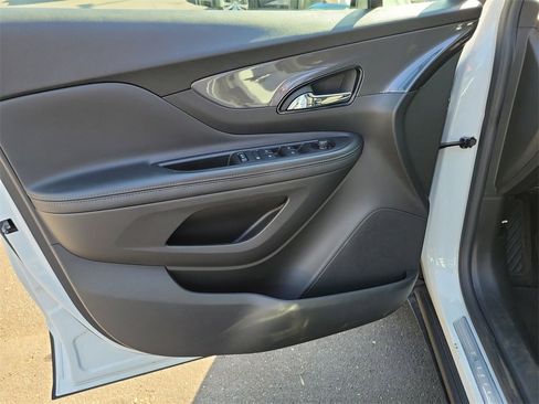 Used 2022 Buick Encore Preferred w/ Safety Package image 20