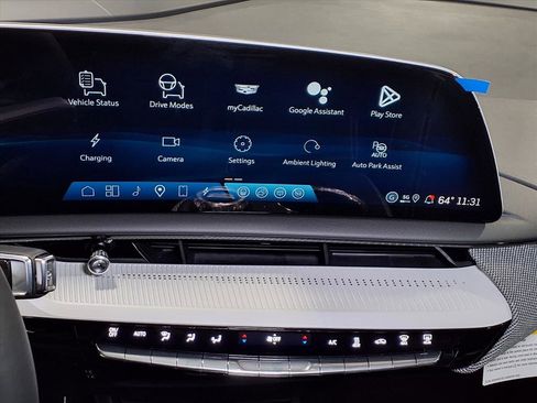 New 2026 Cadillac Optiq Sport 1 image 18