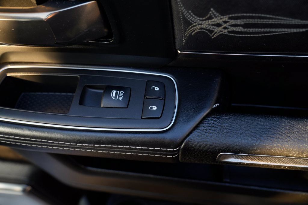 Used 2019 RAM 3500 Limited AWD/4WD image 34