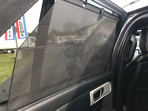 Used 2020 Ford Explorer Limited w/ Class III Trailer Tow Package image 38