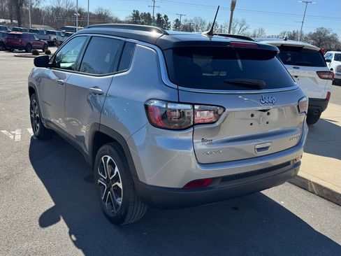 Used 2022 Jeep Compass Limited w/ Sun and Sound Group image 7