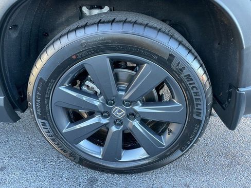 Certified 2025 Honda Pilot Sport image 42