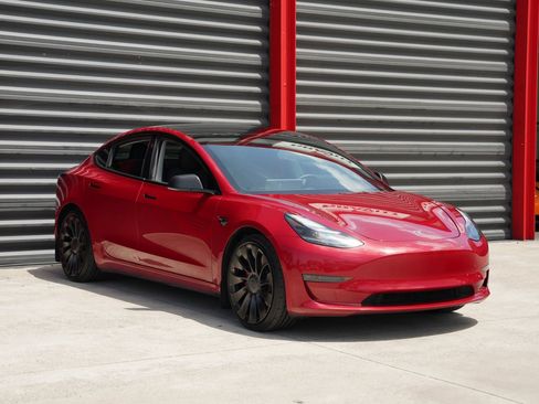 Used 2022 Tesla Model 3 Performance AWD/4WD image 3