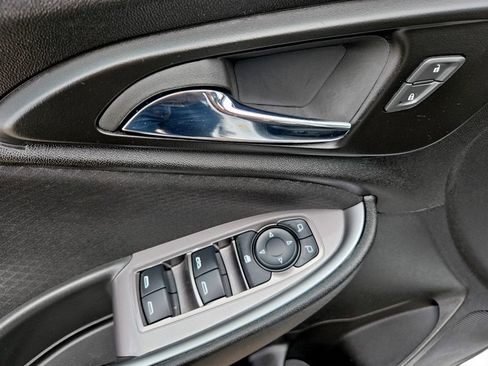 Used 2024 Chevrolet Malibu LT image 29