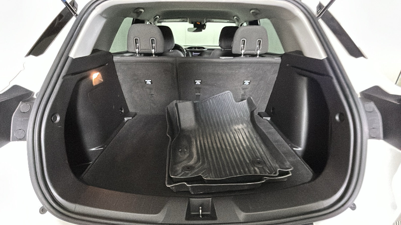 Used 2021 Chevrolet TrailBlazer LT FWD image 32