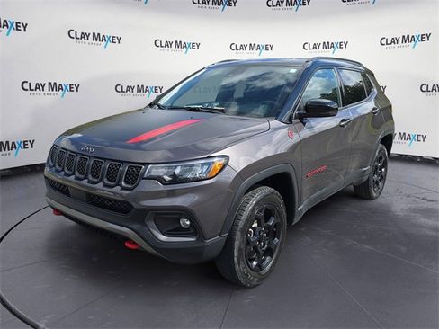 Used 2024 Jeep Compass Trailhawk image 1
