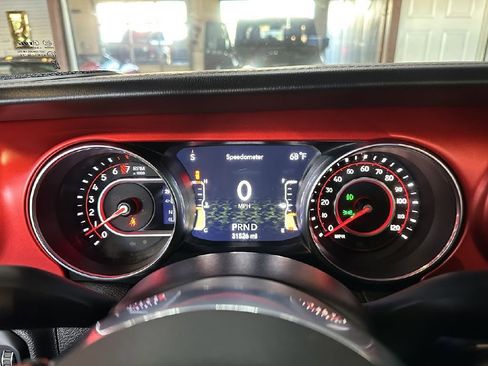 Used 2020 Jeep Wrangler Unlimited Rubicon w/ Advanced Safety Group AWD/4WD image 22
