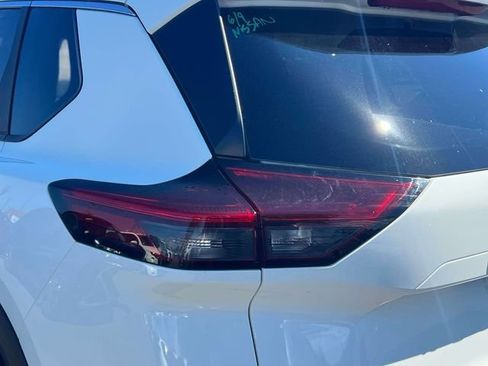 Certified 2023 Nissan Rogue S AWD/4WD image 10