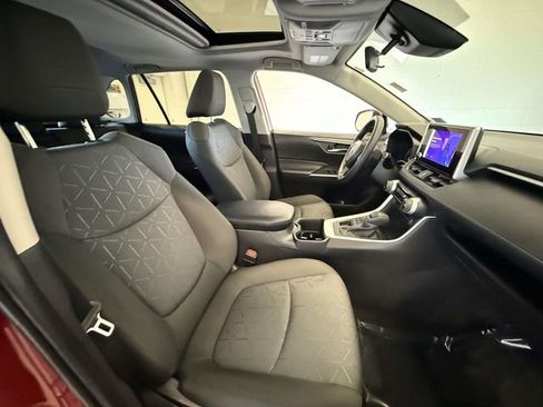 Used 2023 Toyota RAV4 XLE w/ Convenience Package image 14