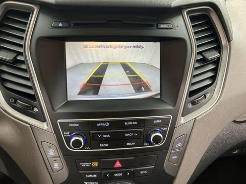 Used 2017 Hyundai Santa Fe Sport FWD image 15