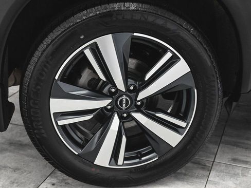 Used 2022 Nissan Rogue Platinum w/ Head-Up Display Package image 7