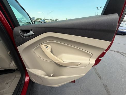 Used 2013 Ford C-MAX Energi SEL FWD image 16