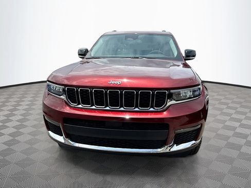 Used 2023 Jeep Grand Cherokee L Limited AWD/4WD image 2