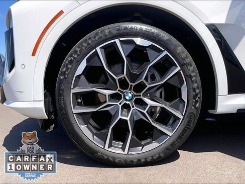 Used 2023 BMW X7 xDrive40i w/ M Sport Package AWD/4WD image 9