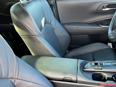 Certified 2023 Toyota Crown AWD/4WD image 14