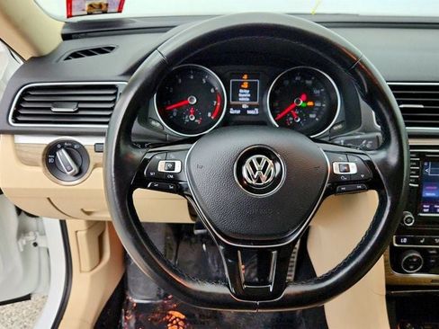 Used 2017 Volkswagen Passat 3.6 SEL Premium FWD image 14