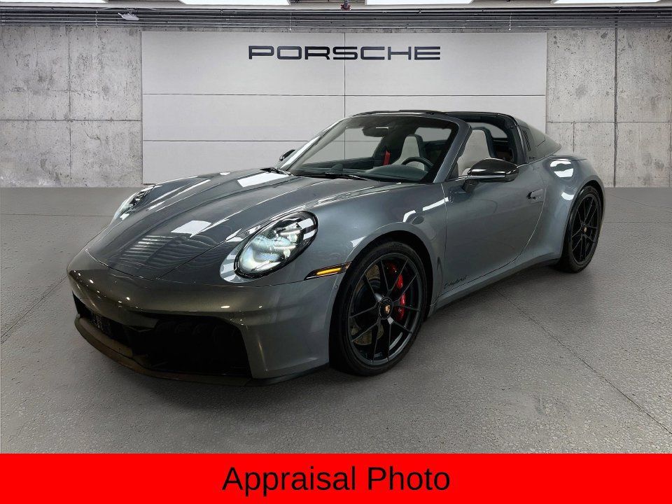 Certified 2026 Porsche 911 Targa 4 GTS AWD/4WD image 34