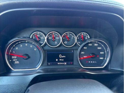 Used 2020 Chevrolet Silverado 1500 LTZ AWD/4WD image 18