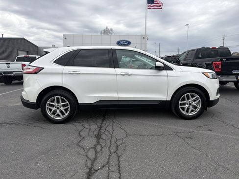 Used 2023 Ford Edge SEL w/ Convenience Package image 2